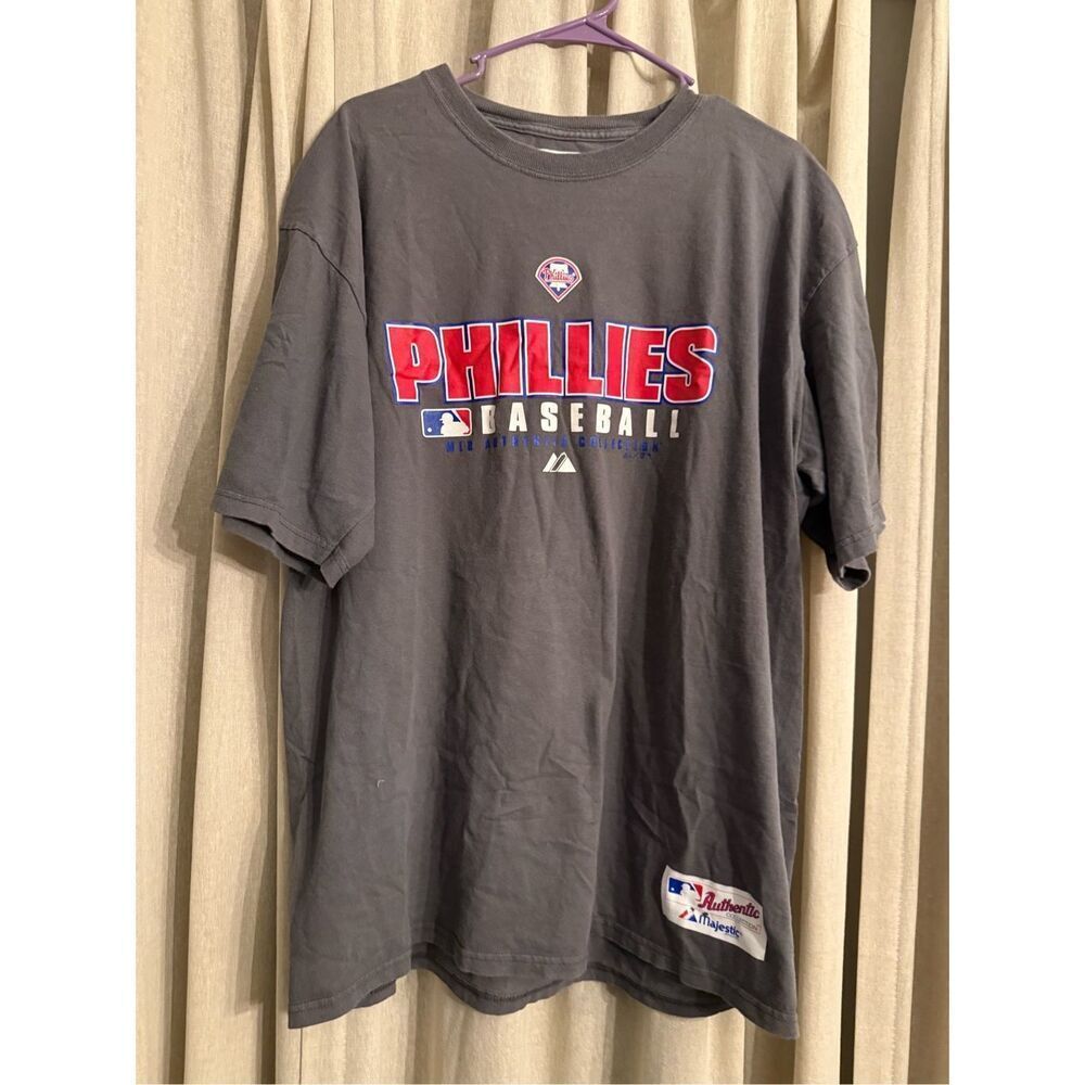 Phillies grey baseball team size extra large